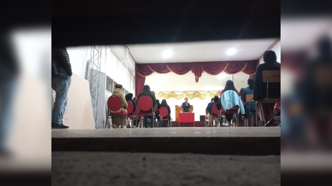 Descubren culto religioso en pleno toque de queda y sin respetar aforo: Entre los asistentes había niños