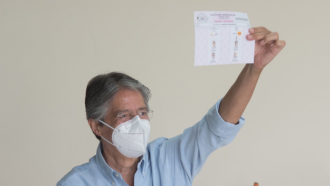 Lasso se impone a Arauz y será el próximo presidente de Ecuador