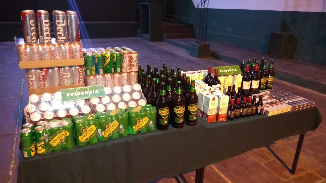 Camioneros de carga internacional fueron detenidos en restaurante que funcionaba ilegalmente