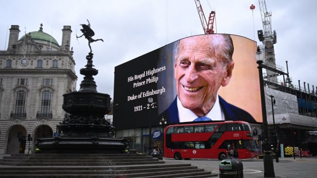 La familia real británica despide en Windsor al duque de Edimburgo