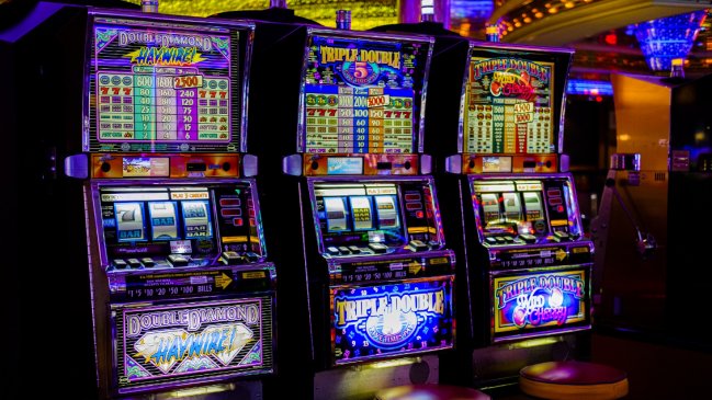 Dos casinos clandestinos funcionaban en Antofagasta: Asistentes bebían alcohol y fumaban