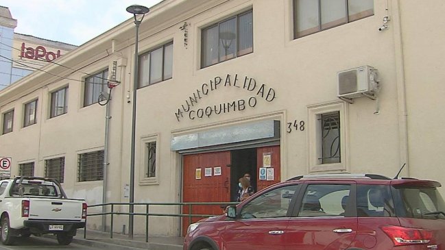 Dictan orden de arresto contra alcalde de Coquimbo por millonaria deuda municipal