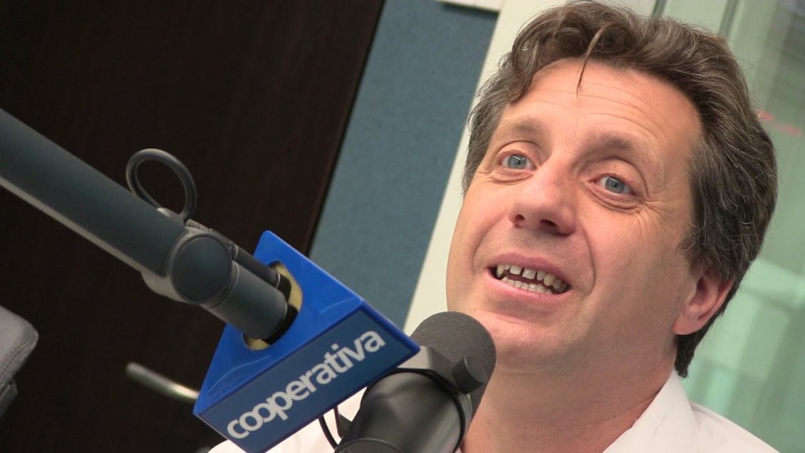 Juez negó haber sido engañado por el Ejército para espiar al periodista Mauricio Weibel