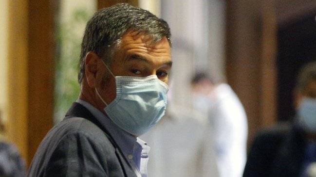 Tráfico de influencias: Ossandón descartaba utilizar su fuero y ahora se aferra a él