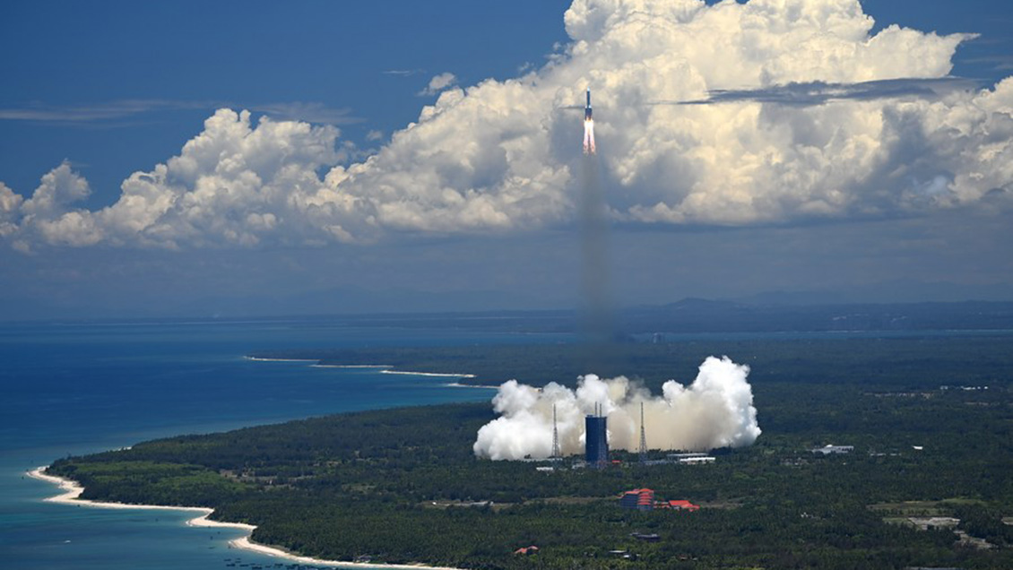 China bautiza a su primer explorador marciano como Zhurong, antiguo dios del fuego