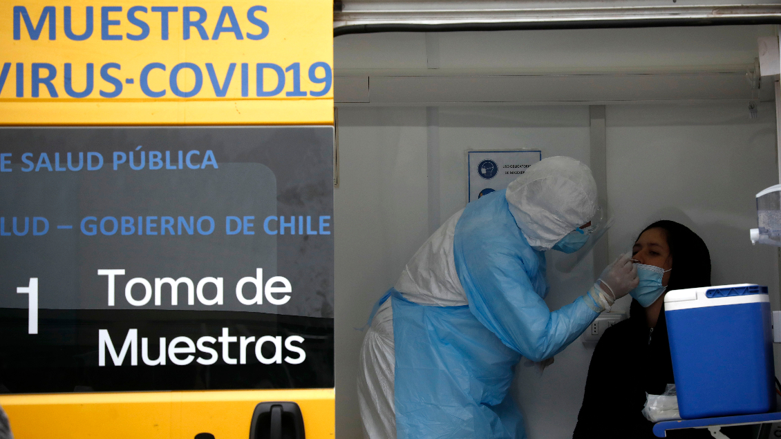 Covid-19: Positividad alcanza el 11% en la Región Metropolitana a dos días del desconfinamiento