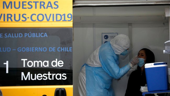 Covid-19: Positividad alcanza el 11% en la Región Metropolitana a dos días del desconfinamiento