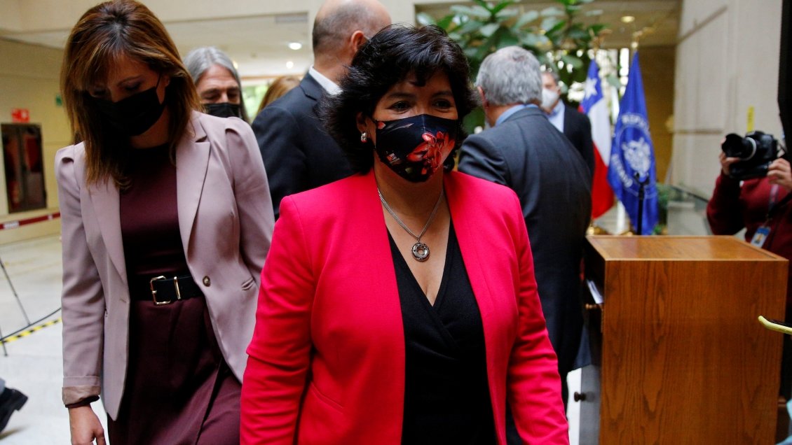 Presidenta del Senado emplazó a Piñera a despachar proyecto de tercer retiro tras derrota en el TC
