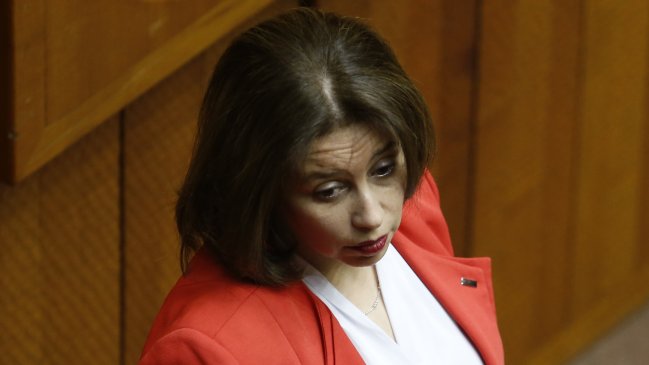 Senadora: Nadie puede enorgullecerse de que los trabajadores recurran a sus fondos