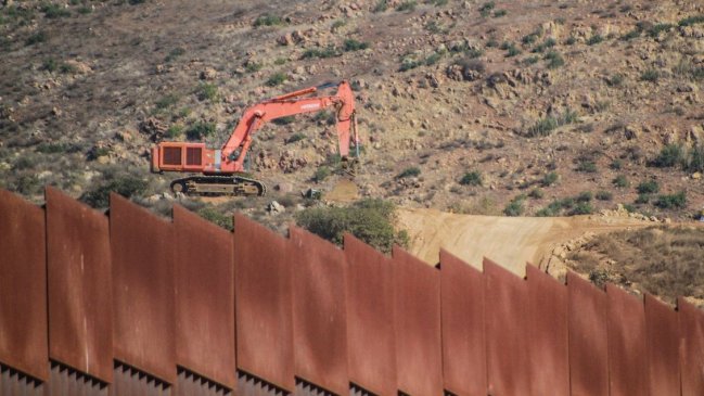 EE.UU. canceló construcción del muro y atenderá a las comunidades fronterizas