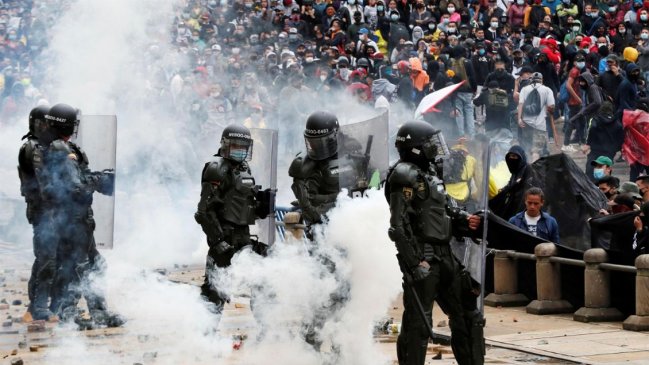 Las protestas en Colombia ya dejan al menos 19 muertos y más de 800 heridos