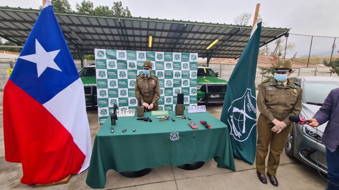 Corte dicta prisión preventiva para dos imputados por porte de armas y que huyeron de un control policial en Mostazal