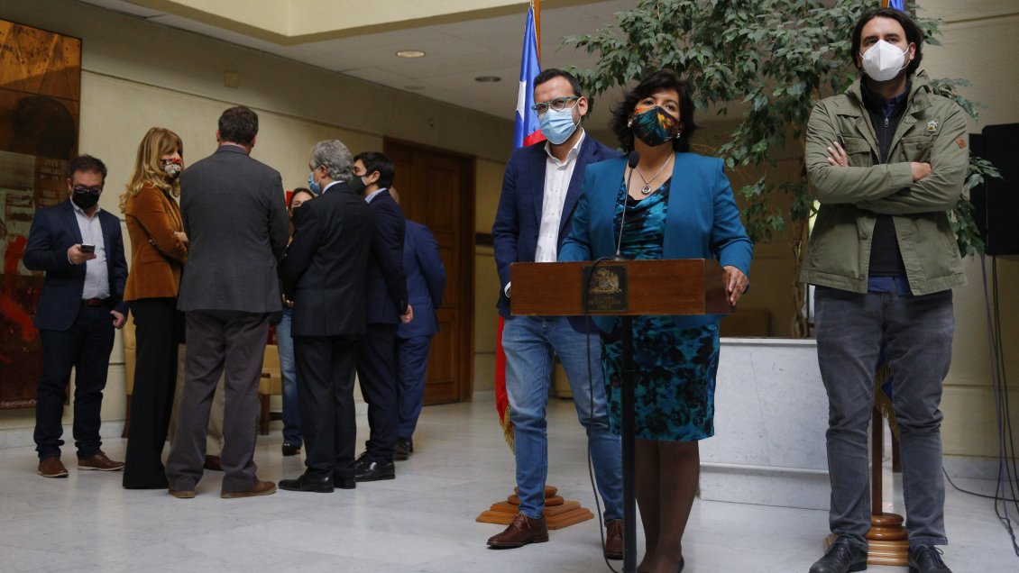 Diputados de oposición presentaron proyecto para condonar deudas estudiantiles