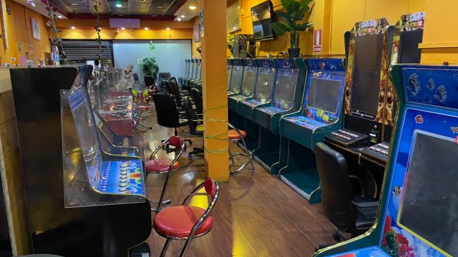 En un Valparaíso en cuarentena, 16 personas fueron pilladas en casino clandestino