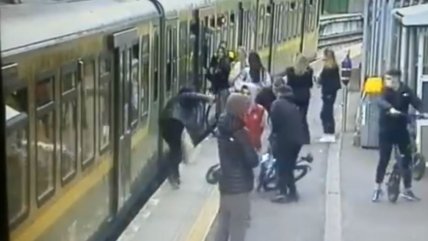 Joven fue acosada en metro y empujada a las vías del tren