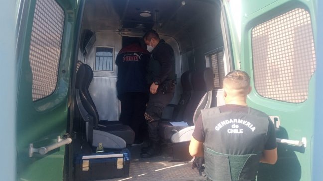 Trasladan hasta cárcel de Rancagua a imputado por doble homicidio en Requínoa