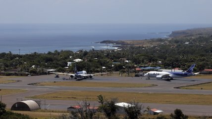   Alcalde de Rapa Nui lamentó desabastecimiento por paralización de vuelos: 