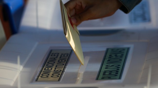 Servel pedirá urnas a municipios para reemplazar las que se llenen