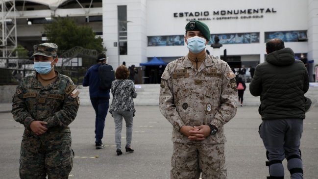 Mujer fue detenida por fotografiar su voto en el Estadio Monumental