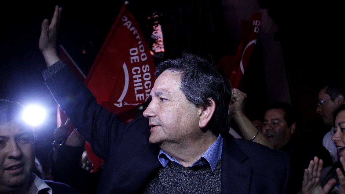 El cuestionado Miguel Ángel Aguilera ganó por un corto margen la reelección en San Ramón