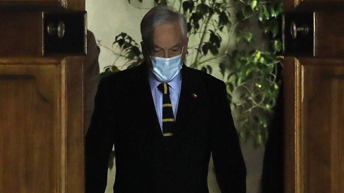 Presidente Piñera pidió al gabinete más terreno y una relación 