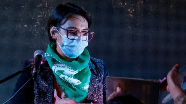 Karina Oliva: Unidad Constituyente le habla a un Chile que dejó de existir el 18 de octubre