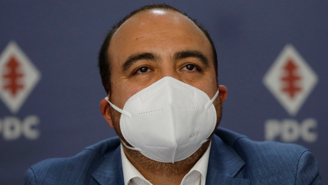 Chahín renunció a la presidencia DC durante junta nacional que se resiste a restarse de las primarias