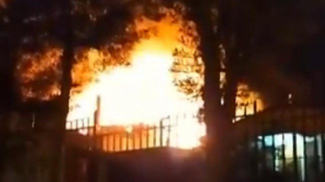 Incendio destruyó una casa y una panificadora en Viña del Mar