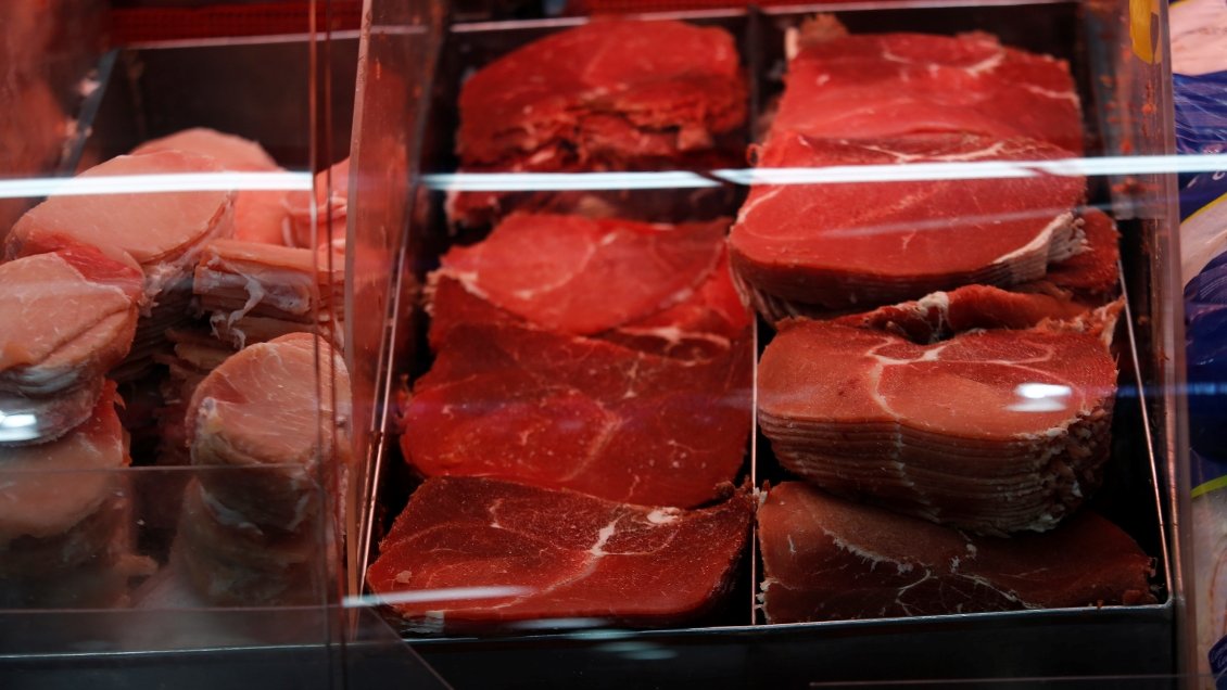Gobierno descarta alza en precio de carnes por suspensión de exportaciones argentinas