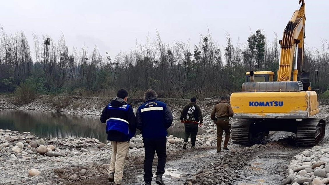 Ñuble: Detienen extracción ilegal de áridos desde el Río Diguillín