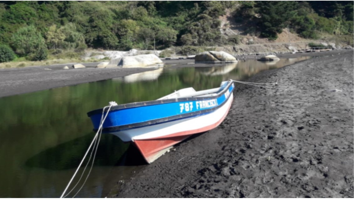 Pescadores artesanales del Biobío acusan burocracia tras embancamiento de icónicas caletas
