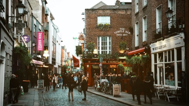  Sortean 100 becas para estudiar inglés en Irlanda por seis meses  