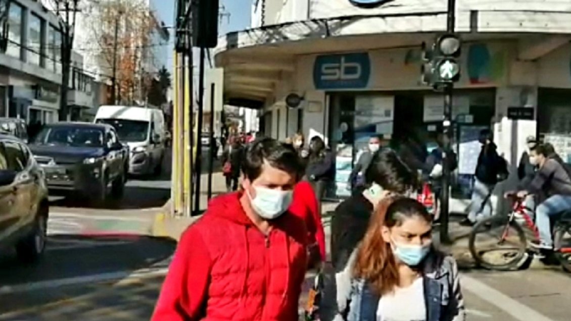 Comercio de Curicó abrió tras 70 días de cuarentena: “Es como el primer día de clases”