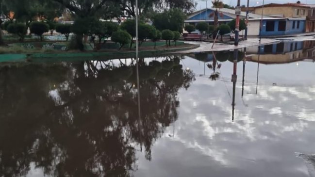 Cortes de caminos, anegamientos y damnificados deja sistema frontal en Antofagasta