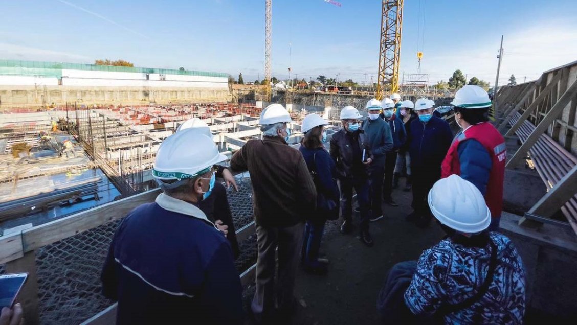 Vecinos fueron invitados a constatar avance de obras del futuro Hospital Regional de Ñuble
