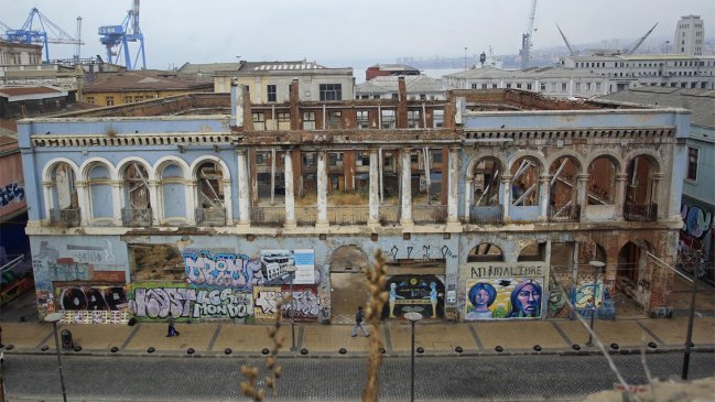   Valparaíso, en riesgo de ser declarado patrimonio en peligro, según experta 
