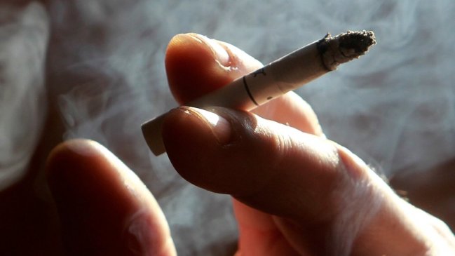   El cigarrillo mata a 52 chilenos cada día, según estudio 