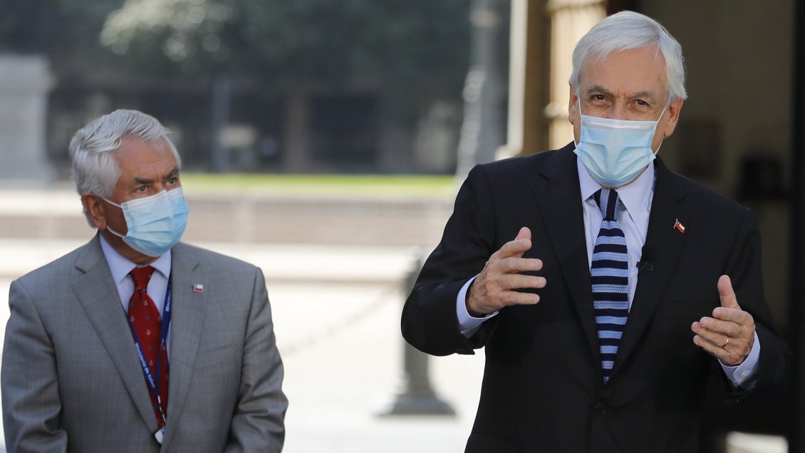 Piñera se abre a evaluar el pase de movilidad 