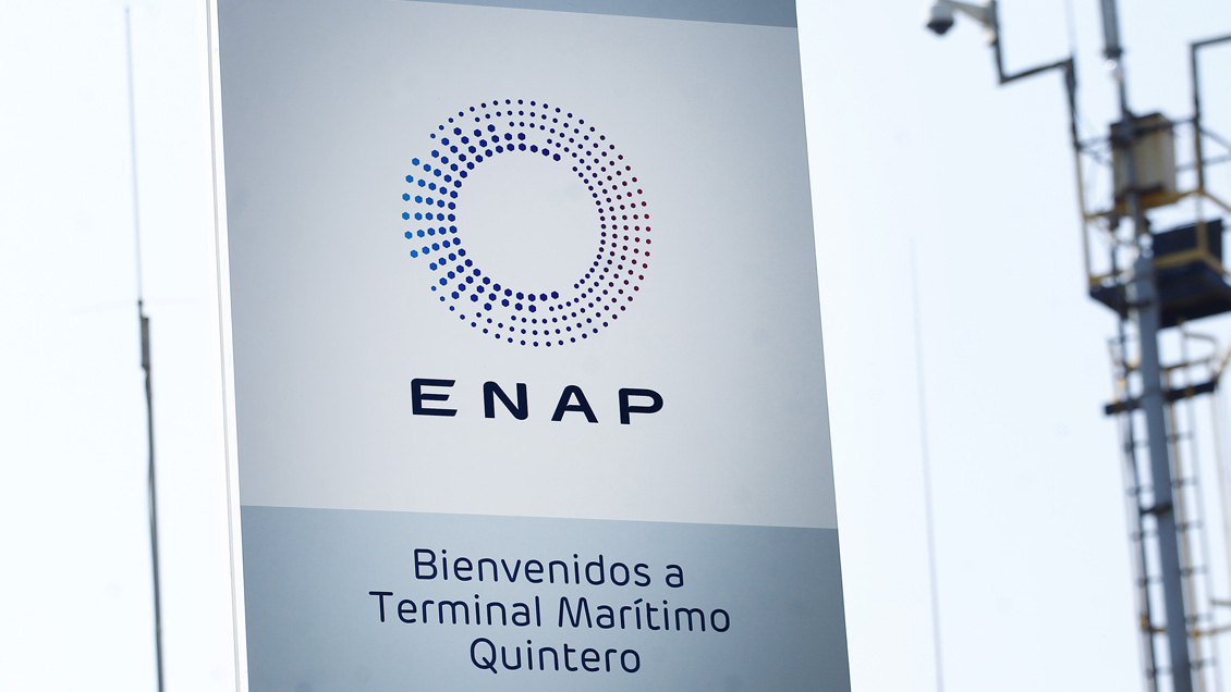 Superintendencia citó a declarar a ejecutivos de ENAP por episodio de contaminación de 2018 en Quintero