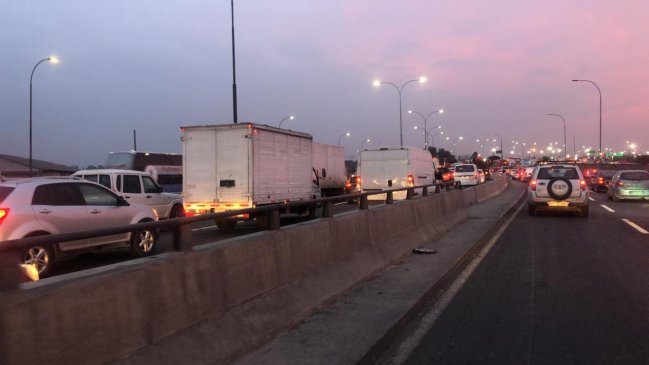 Accidente múltiple provoca taco kilométrico en General Velásquez