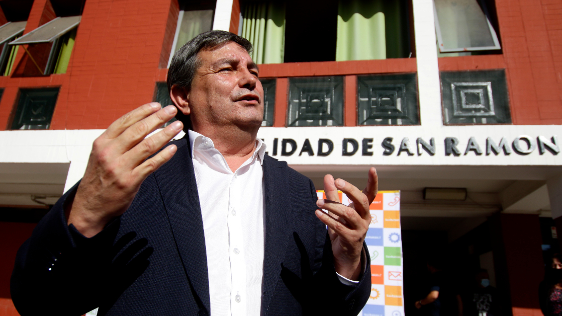 Cuestionado alcalde de San Ramón: 
