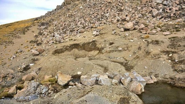  Ambientalistas denuncian destrucción de petroglifos de Laguna del Maule  