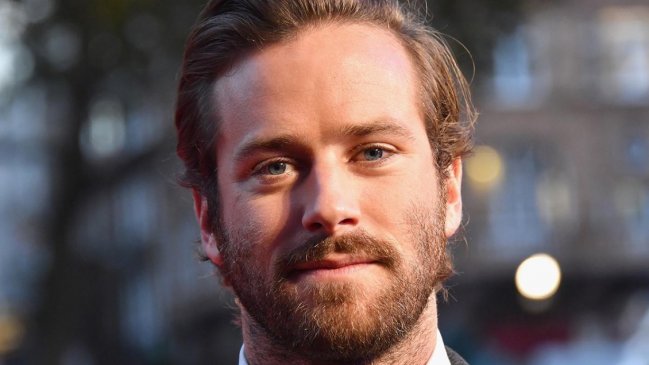 Armie Hammer ingresa a tratamiento de rehabilitación