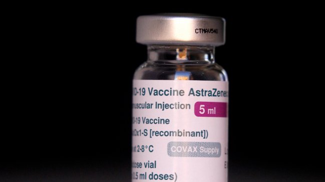 Menores de 45 años vacunados con AstraZeneca recibirán Pfizer como segunda dosis