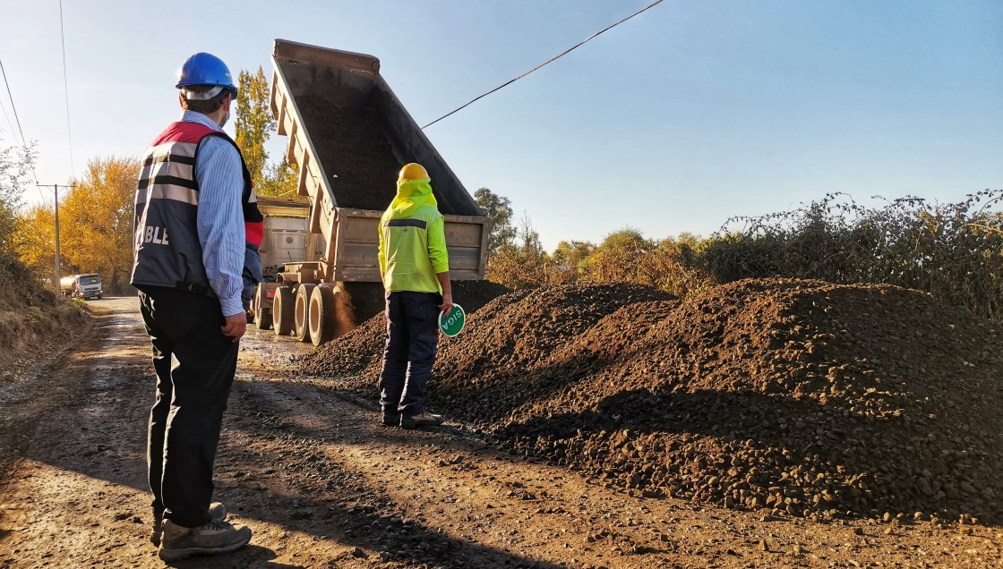Licitan obras por 6.800 millones para pavimentar y conservar 45 kilómetros de caminos en Ñuble