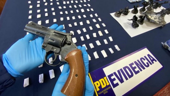 Cuatro detenidos y el decomiso de cocaína, pasta base y marihuana dejaron dos operativos en Chillán