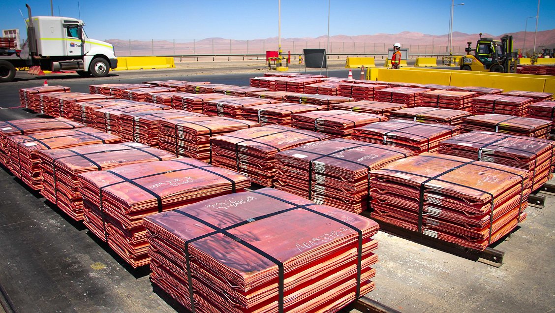 El precio del cobre anotó la quinta caída consecutiva en su peor semana desde 2020