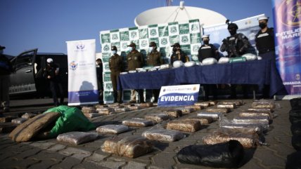   Armada exhibió resultado de la operación contra narcos que ingresaban droga vía marítima 