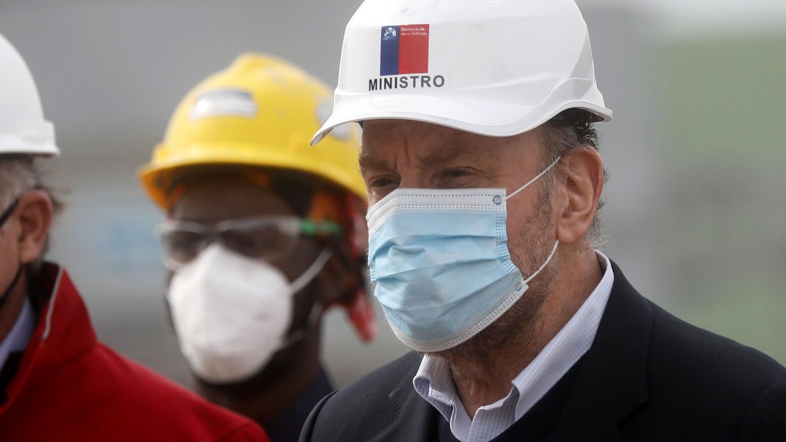 Ministro Moreno recorrió las instalaciones del nuevo Hospital de Curicó