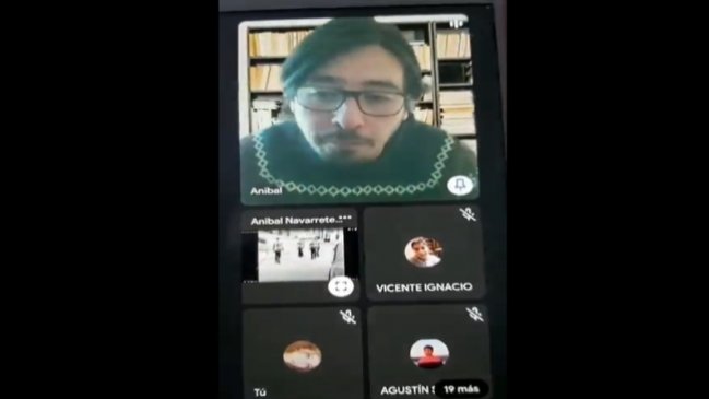 Polémica clase de historia: Profesor reivindica violencia del estallido social y lo acusan de adoctrinar a sus alumnos